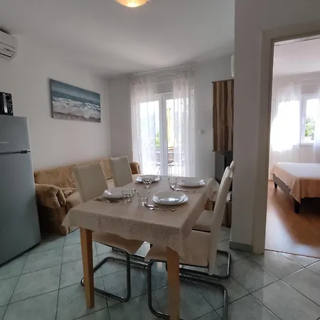 Apartment Brudi *